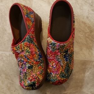 Sanita 39 Clogs Shoes Womens 8